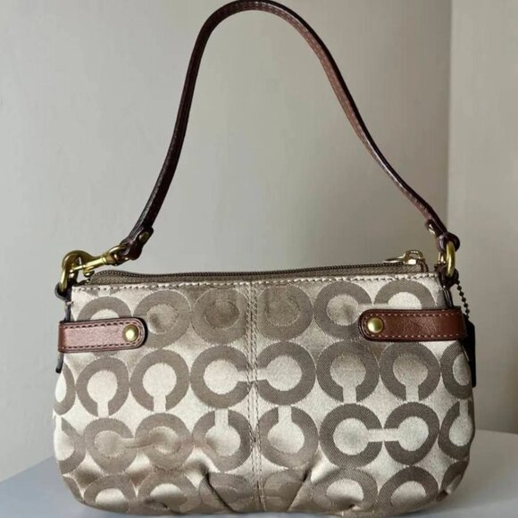 COACH BROOKE KHAKI/SADDLE GOLD CHAIN WRISTLET - Picture 2 of 6